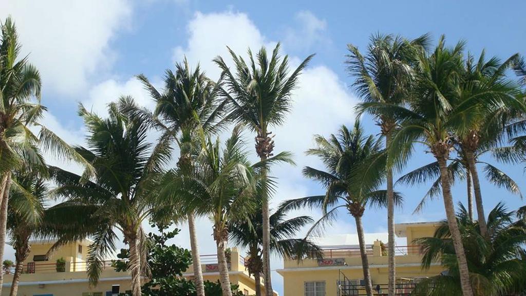 Sun Villa Beachfront Resort & Spa Balabag  Exterior photo